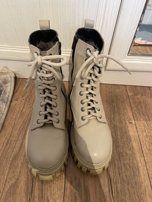 Продам обувь. Размер: 37