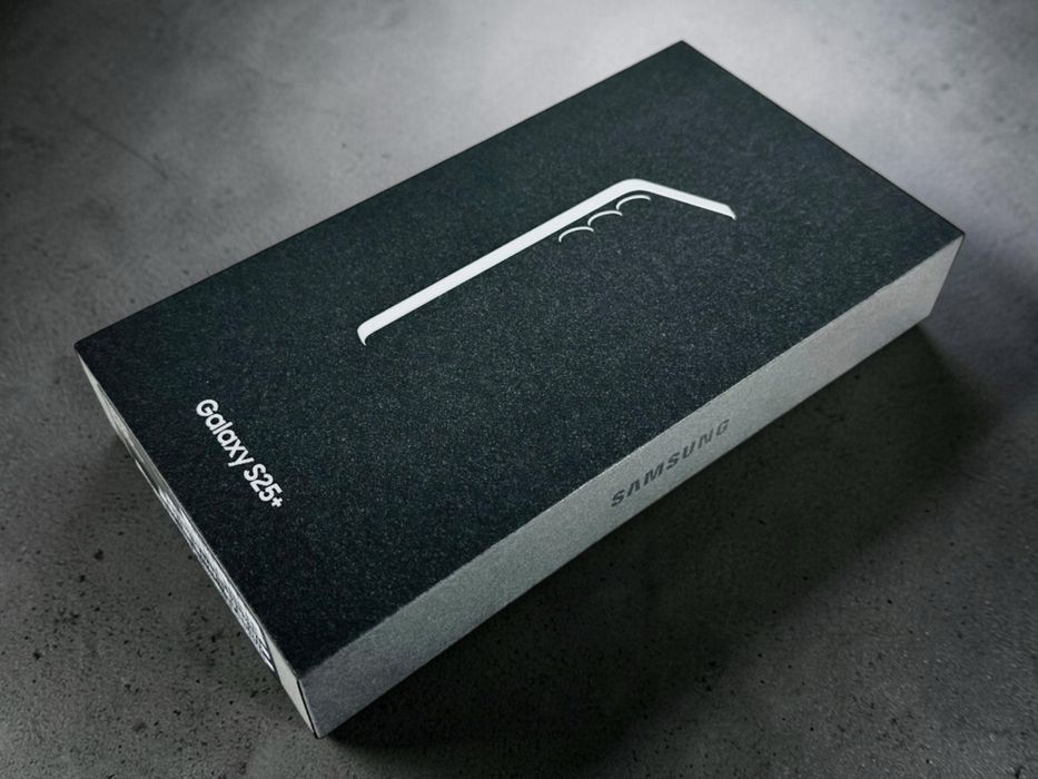 НОВ! Samsung Galaxy S25 Plus 5G 256GB 12RAM Navy / Silver