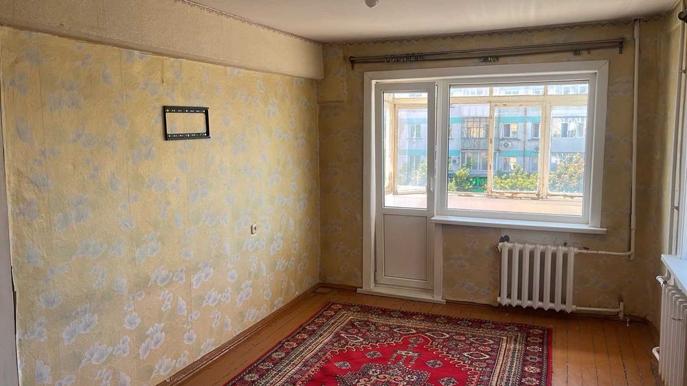 2-комнатная, центр, 3 этаж