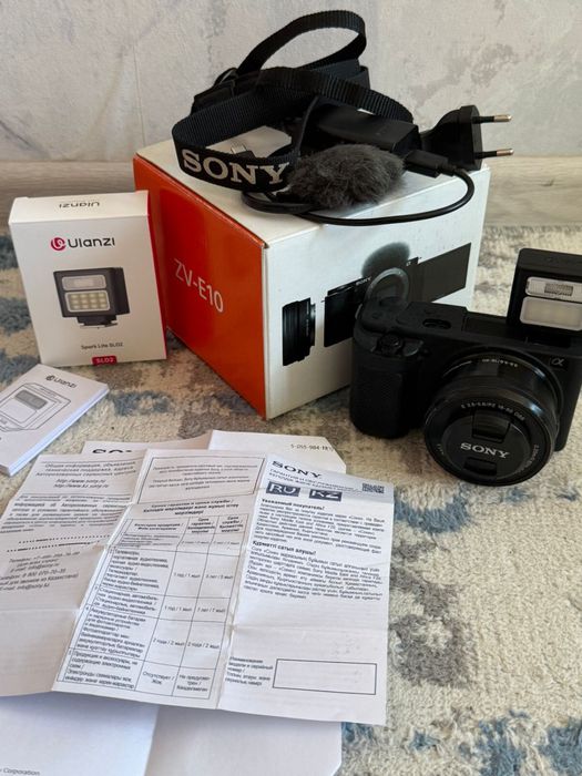 Продам Sony ZV-E10 Kit