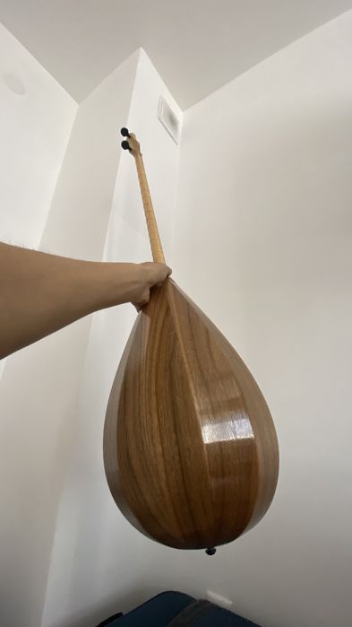 Домбыра сатылады