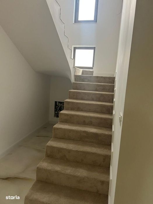 Casa premium individuala de vanzare, in Giroc