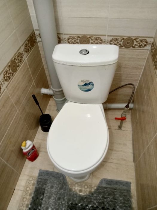 Туалет унитазы.