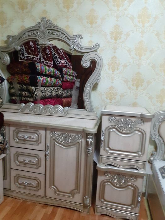 Mebel: Garnitur Spalniy Teremo 2sandiq 2tumbuchka