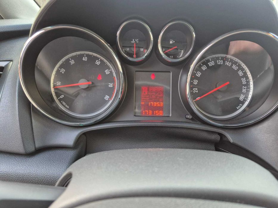 Astra J 1.6 benz