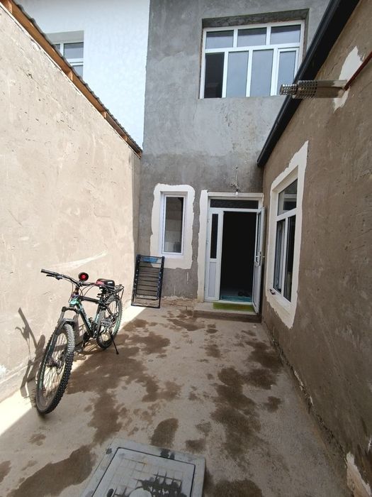 Kotej sotiladi 3 xona 2 etajli