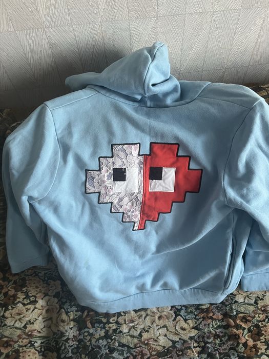 Толстовка на замке