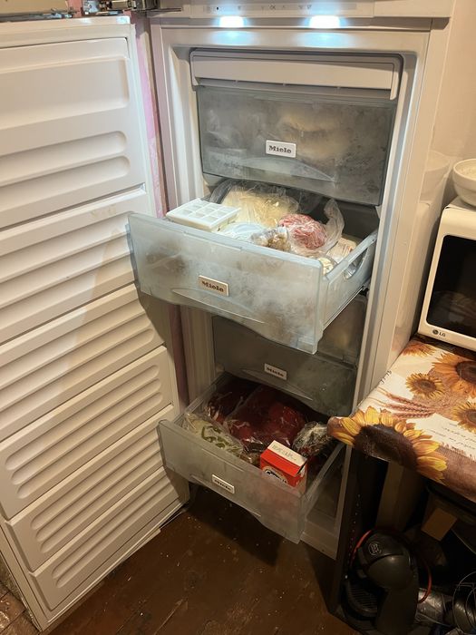 Miele Фризер за вграждане