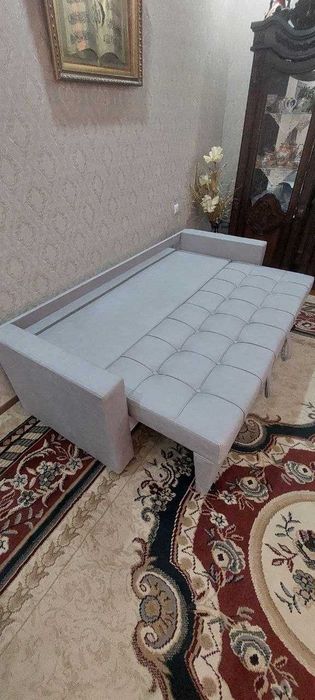 Раздвижной диван сотилади