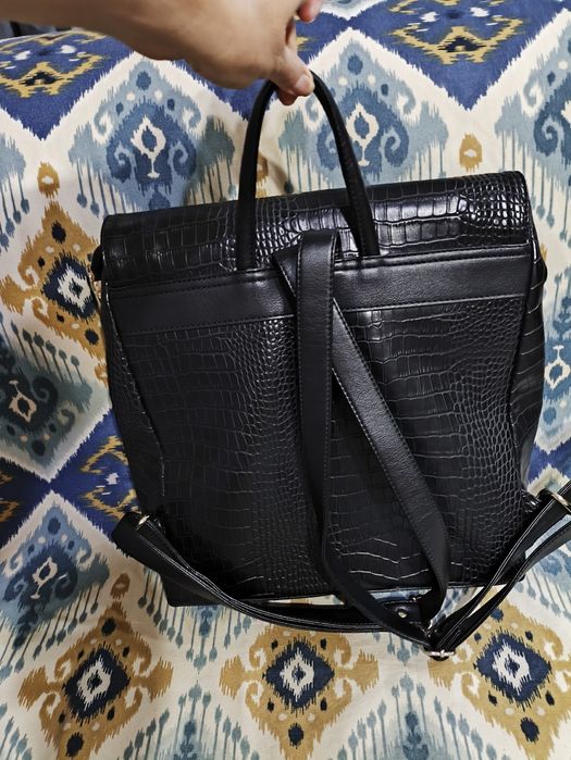 Сумка-рюкзак фирменный inchi