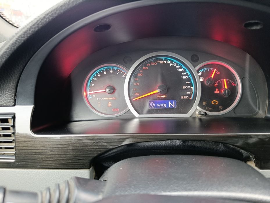 Laseti jentira qilingan 1.6 mator oldi orqa butun