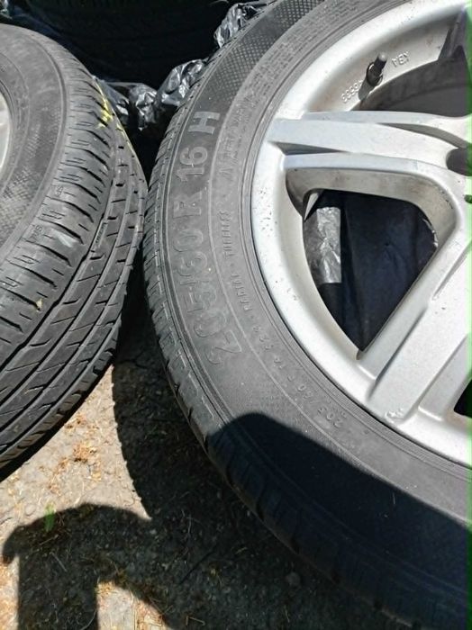 Алуминиеви Джанти с Летни Гуми за Mazda 205 / 60 / 16 с DOT 4619