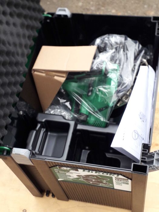 Promotie Corp nou Ferăstrău circular HIKOKI C3606DB 36V 66mm 165mm