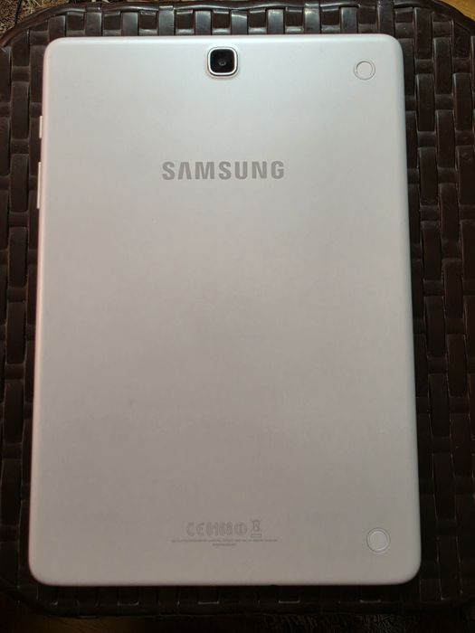 Tableta Samsung Tab A T550, Quad-Core, 9.7", 16GB,