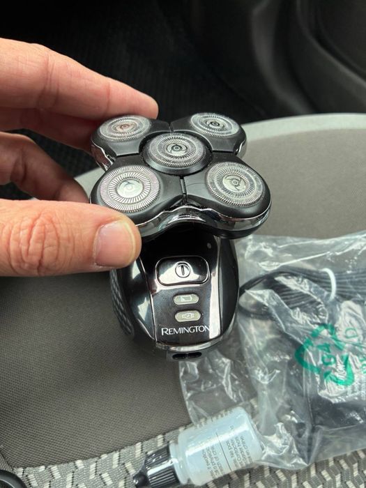 Продам машинку для стрижки волос REMINGTON