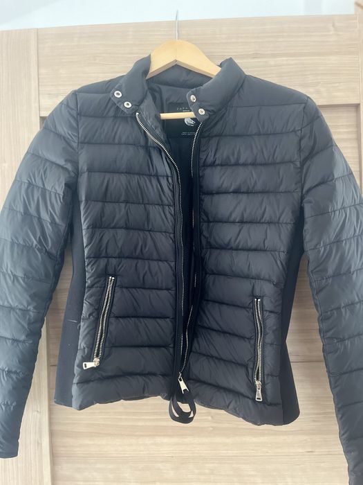 Geaca puf Zara in perfecta stare