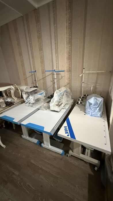 Продам швейную машинку