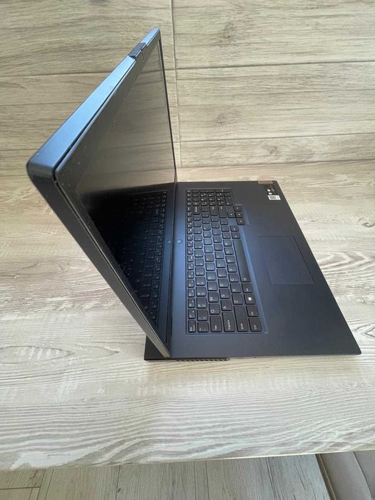 Lenovo Legion 5  i5-11400H 17.3" 144Hz 16GB 1TB SSD RTX 3060 6GB 130W