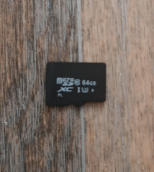 Продам Флешку 64Gb