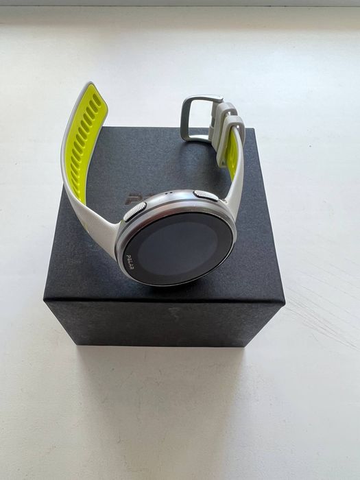 Часы Polar Vantage V2