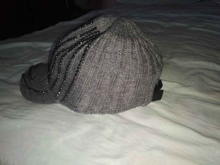 kepka angorka naturalniy katushka bolmaydi toshlari haqiqiy