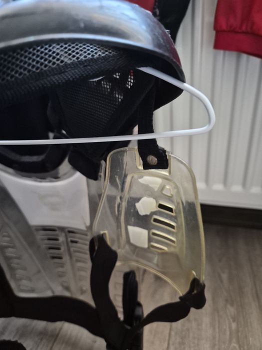 За кросов мотор, протектор - ризница , детска ,,Shift,,
