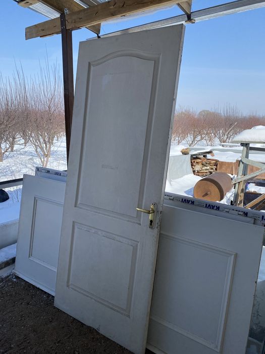 Есіктер двери сатылады