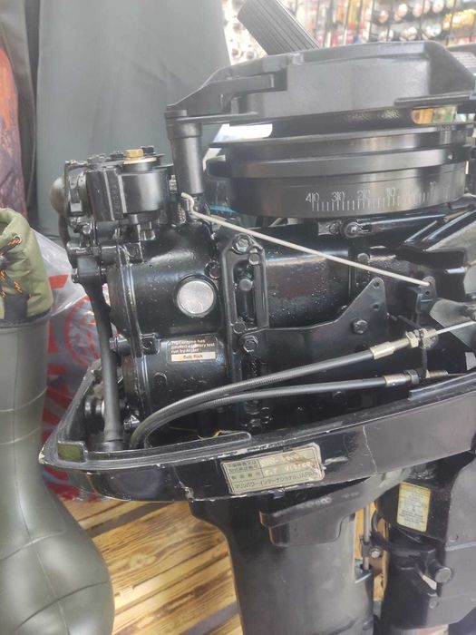 Продам лодочный мотор Mercury 10л.