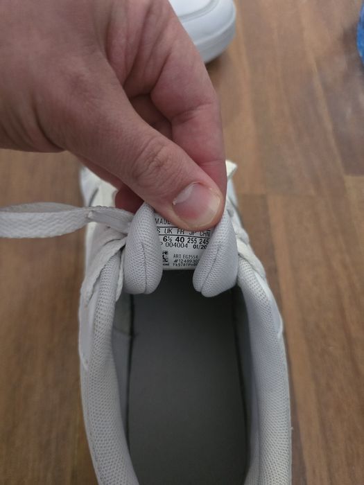 Adidas обувки- 40 номер