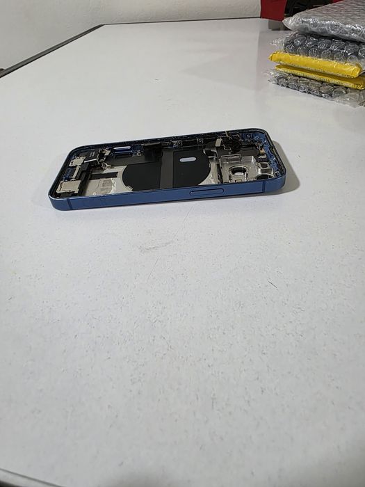 Carcasa originala iphone 13 mini impecabila.