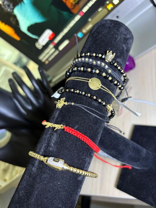 Diferite modele de bratari