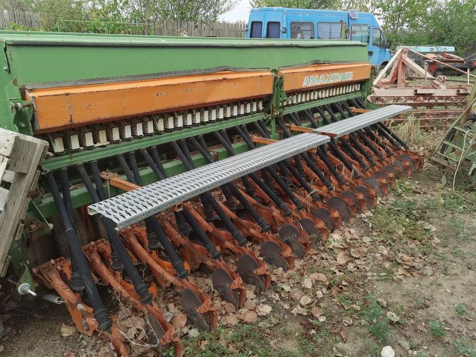 Semanatoare de griu pe discuri Amazone,4,5 m Franta