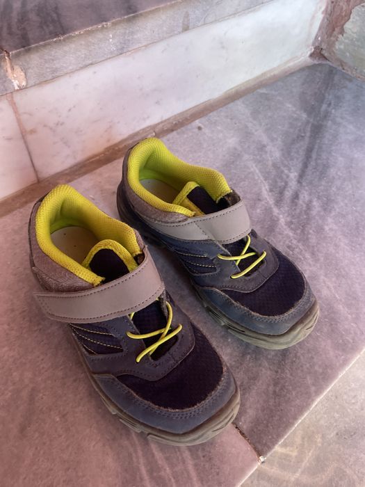 Маратонки””Quechua”