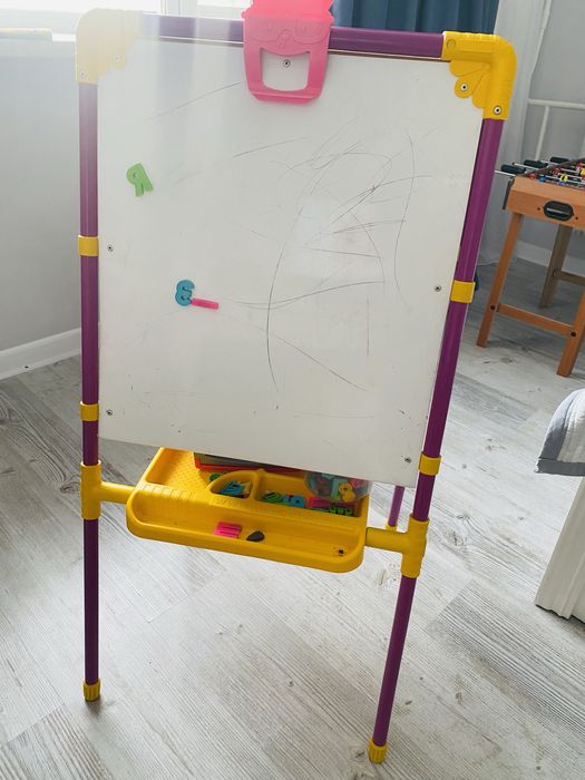 Продам доску для рисования мольберт