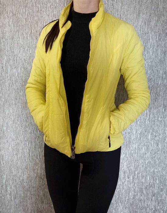 Продаю демисезонные куртки 42 размера