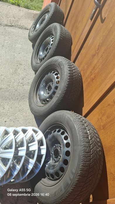Vând set roți Volkswagen Tiguan 215/65/R16