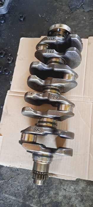 двигател  G4LA  на части глава вал  киа и хюндай