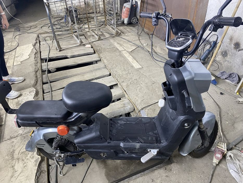 Электроскутер/электровелосипед