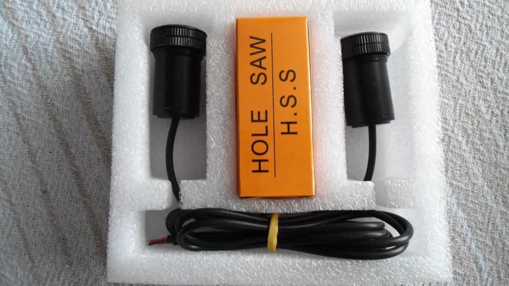 Лед светещо лого за врати BMW