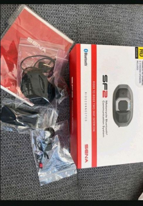 Shark Evoline 3,Sena SF2.