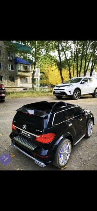 Продаётся детский электромобиль