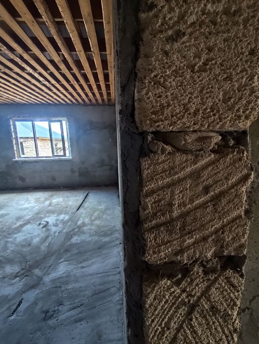 Бауйрластар 1 үй сатылады!