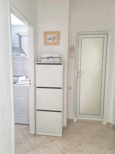 Дава се под наем Двустаен апартамент в Бургас, Братя Миладинови - 50 кв.м за 357 € - Снимка #5