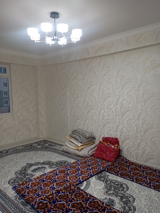 Yangi dom zamonaviy qurilgan Tinchlik plaza mehmonxonasi yonida