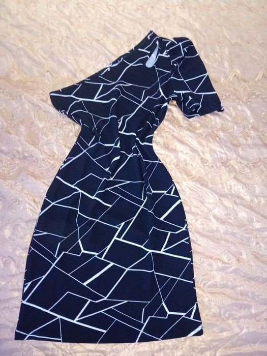 Дамска нова рокля