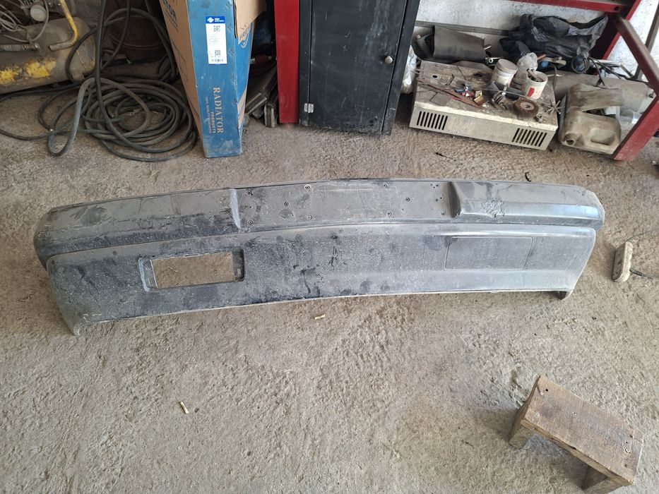 Бампер передный мерседес