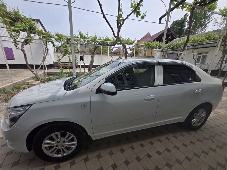 Chevrolet Cobalt 2024 — 4