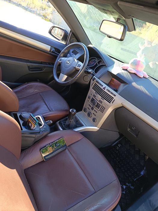 Opel Astra H Twintop