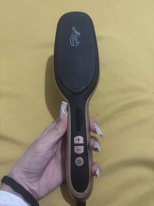 Perie electica de indreptat parul- Alessandra Ambrosio