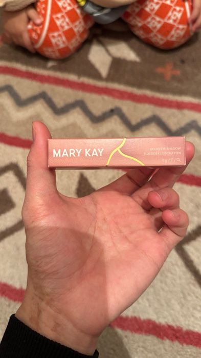 Жидкие тени от Мери кей